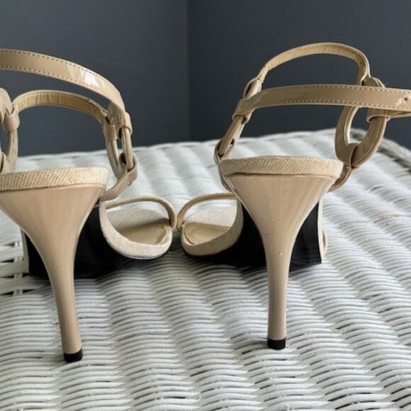 Calvin Klein Size 10M Taupe Patent Leather Sandal. Brand New - Never worn - Picture 3 of 4